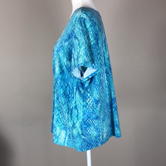 Ruby Road Blue V-Neck Short-sleeve T-Shirt - Picture 3 of 7